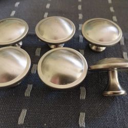 Cabinet Dresser Hardware