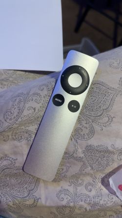 Apple Remote (Silver)