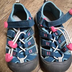 Girls Keen Sandals Size 11c