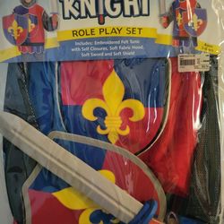 Melissa & Doug Kids Knight Costume