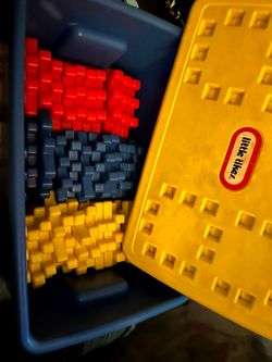 Little Tikes Building Waffle Blocks Set with Case