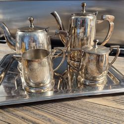 Godinger Hotel Tea&Coffee Set W/ French Linen Vintage Napkins