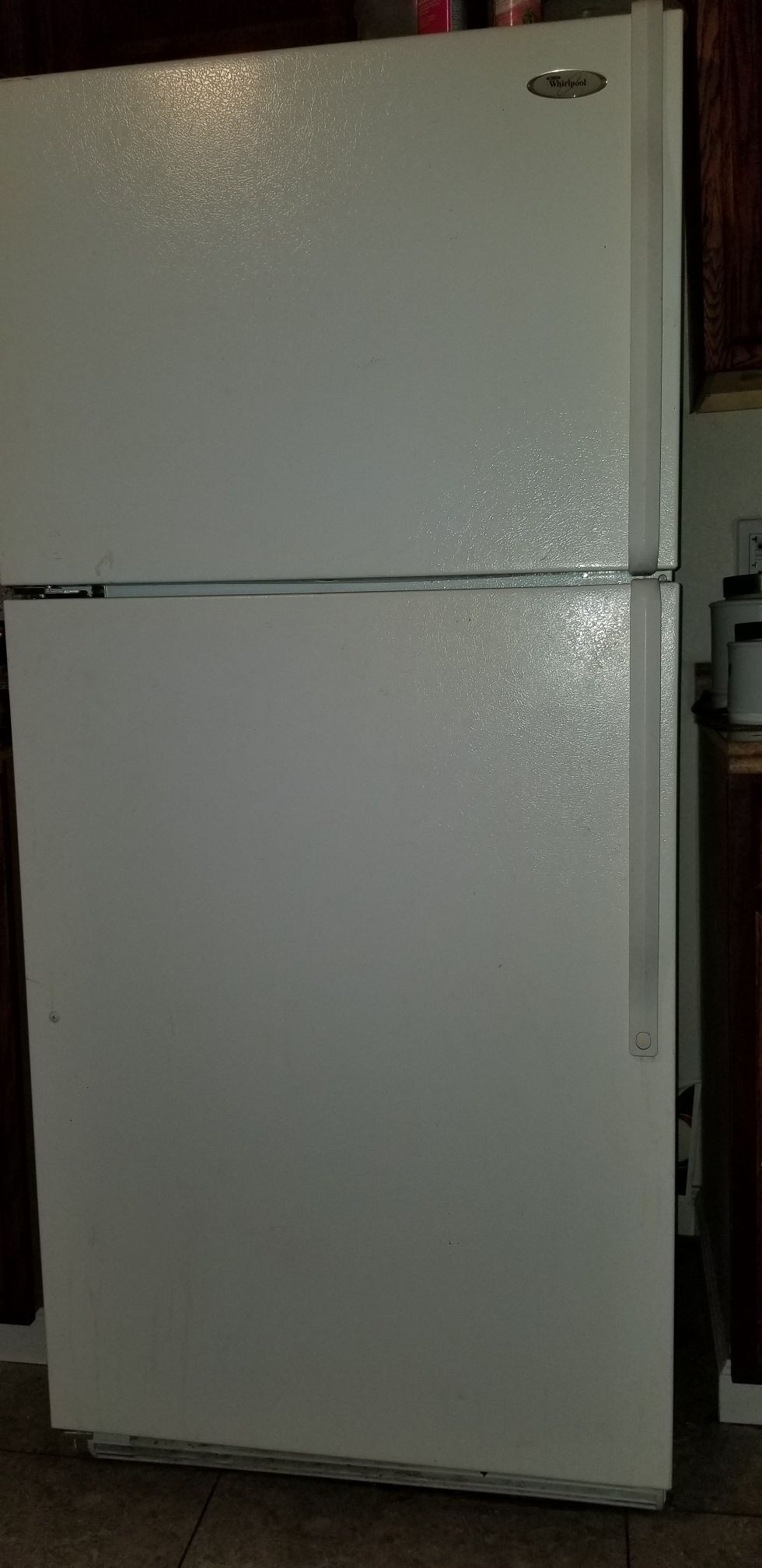 Whirlpool refrigerator working good👍 i dont deliver