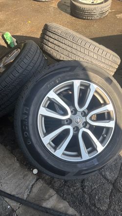 235/65R18