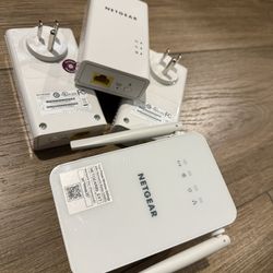 NETGEAR PowerLINE 1000 Mbps WiFi, 802.11ac With 3 Gigabit Ports