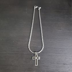 BICO Chain & Cross Pendant 