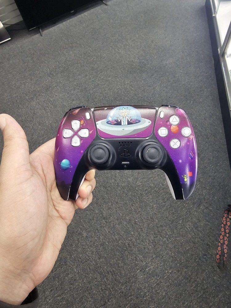 PS5 Controller. ASK FOR RYAN.