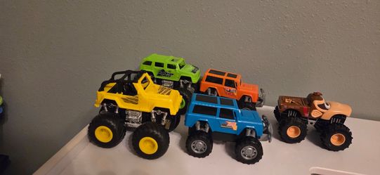 Toy Monster Truck Set of 5