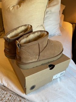 Ugg Ultra Mini Chunky Sequin for Sale in Fontana, CA - OfferUp