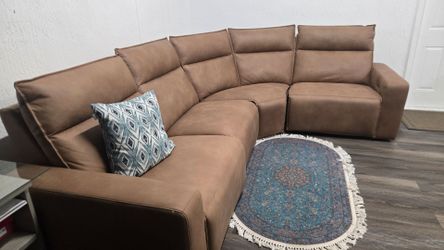 Introducing the Kaufman 5 Piece Sectional Power Sofa
