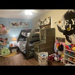 Full/twin Bunk Bed