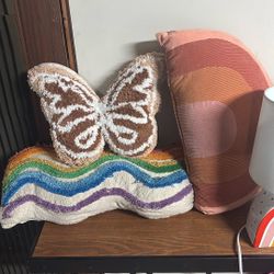 Throw Pillows 