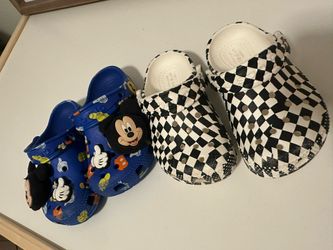 2 Pairs Toddler Crocs 7