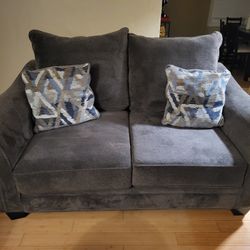Love Seat 