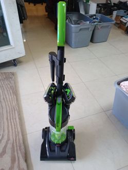 BISSELL VACUUM CLEANER  MODEL 2690