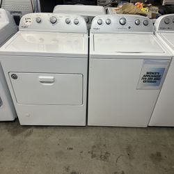 Whirlpool Washer And Gas Dryer 