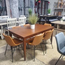 Beautiful Brown 7 Pc Dining Set With 6 Chairs 