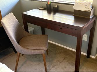 Wooden desk & Chair