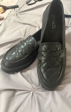 Rue21 Black Quilted Platform Loafers