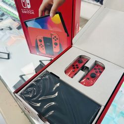 Nintendo Switch Mario Edition. 