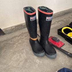 Xtra Tuf Woman Fishing Boots Size 7