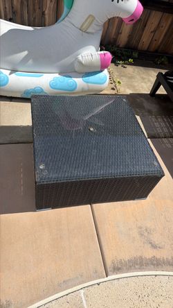 Outdoor Wicker Coffee Table with Glass Top