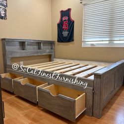 Queen bed and drawers
