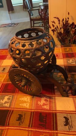 Oriental cast-iron decor