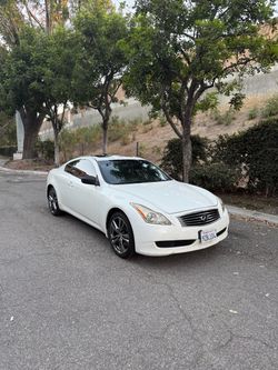 2010 Infiniti G37