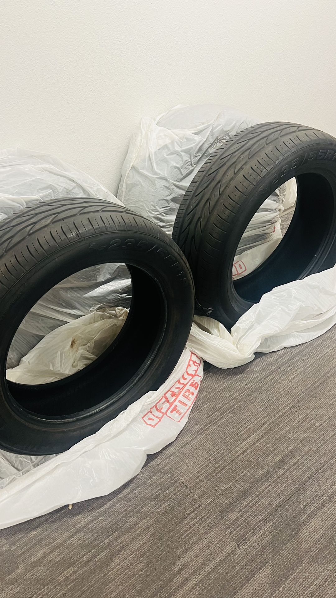 Used Tires Good Condition 235 55 R19