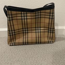 Burberry Purse 