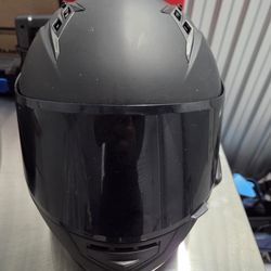 Dot approved helmet with cardo sound system installed