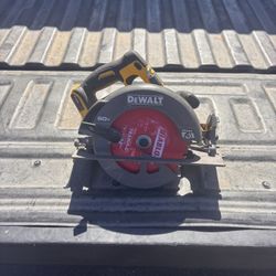 Dewalt 7 1/4 In Circular Saw 