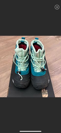 North Face Alpenglow Youth Waterproof Boots size 10