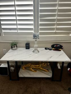 Clear Marble White Table