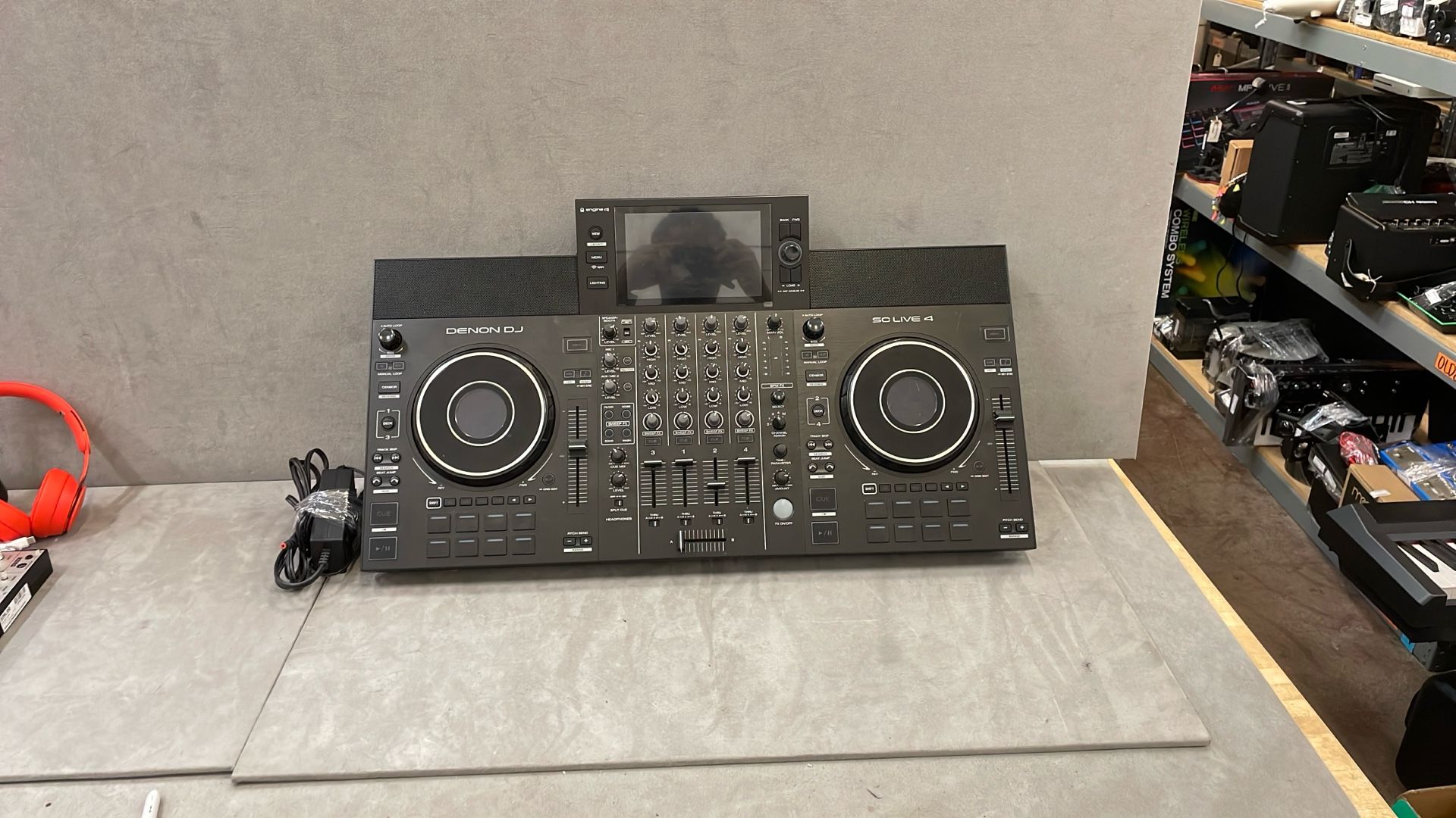 Denon DJ SC Live 4 
