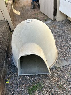 Free dog house size small