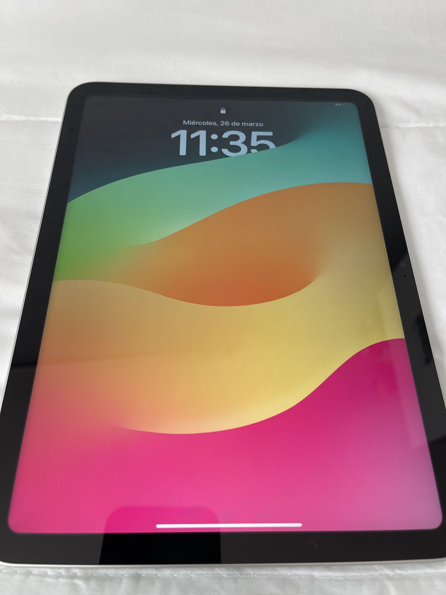 iPad 10th generation 64gb Like new!