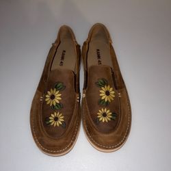 Women’s Shoes 