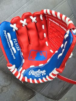 Rawlings PL91SR 9" Players Series Youth Red/Blue Baseball Glove