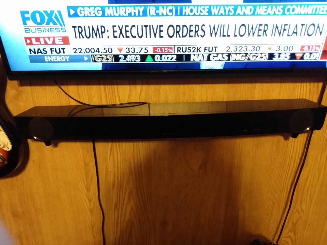 Yamaha Yas-101 Sound Bar with Remote