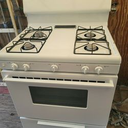 GAS STOVE 