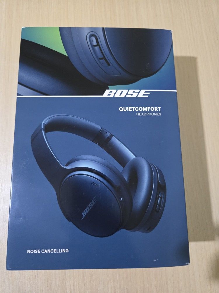 Brand NEW Bose QuietComfort Headphones