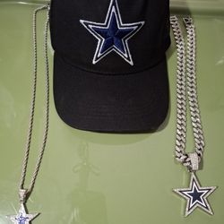 Dallas Cowboys Hats And Chains. Read Details 