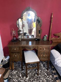 Vanity Set