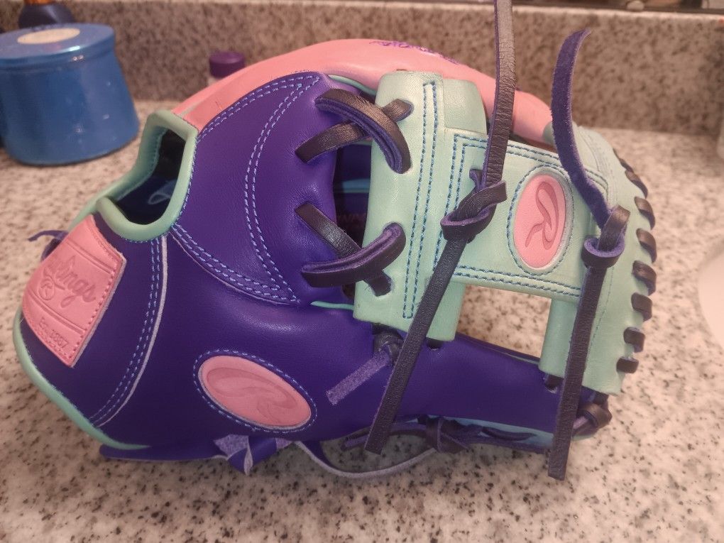 Practically New Rawlings Heart Of The Hide Pastel Edition 11.5 Inch Baseball Glove. Retails For 329. Only $150. Need Gone Today
