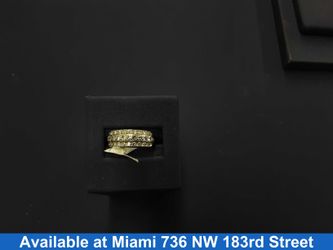 Women's Ring - White Gold 10k (.417) 4.3 grams Size 6.5