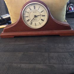 Seiko Westminster Whittington oak mantle clock