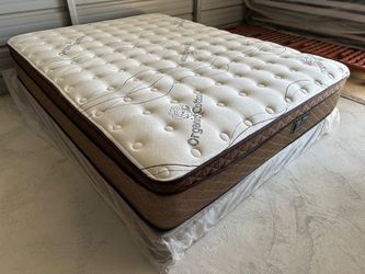 Queen Organic Cloud Comfort Euro Pillow Top Mattress