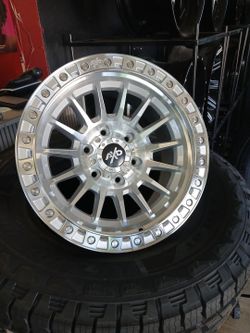 17x9 AXD 6X139 6X5.5 ON 315 70 17 LAUFENN AT